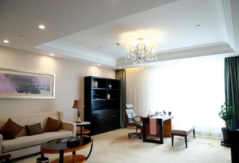 호텔 Wyndham Xinyang Downtown