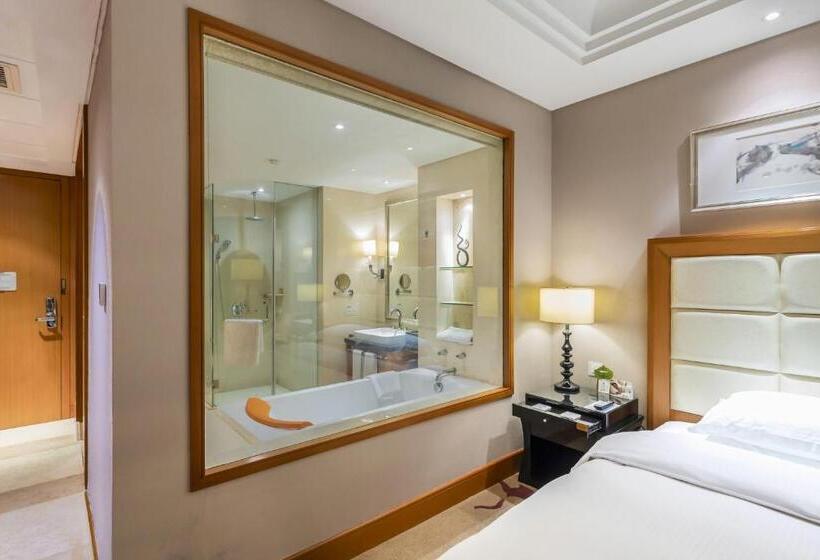 호텔 Wyndham Xinyang Downtown