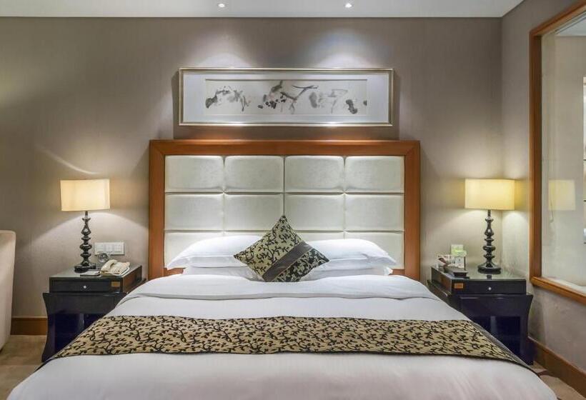 호텔 Wyndham Xinyang Downtown