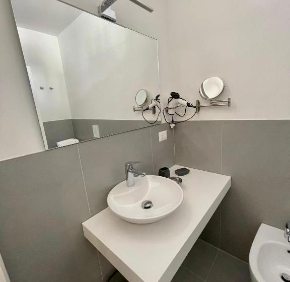 Matthew’s Home B&b