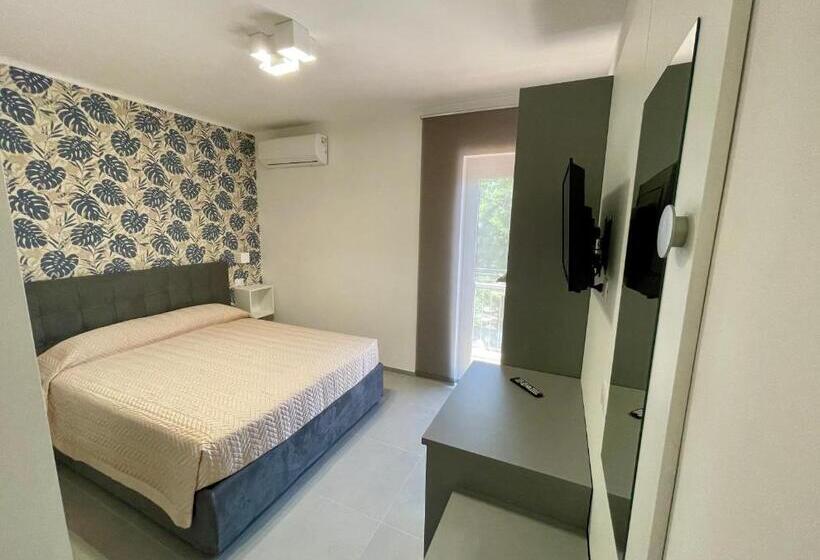 Matthew’s Home B&b