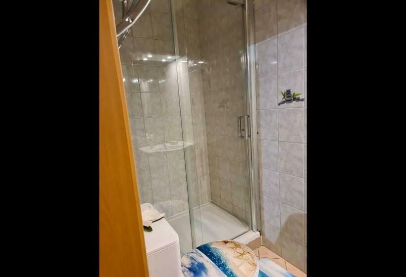 פנסיון At Moumie Studio Furnished Quiet Place Parking And Jacuzzi And Pool