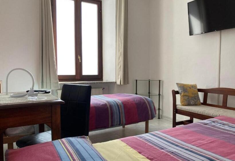 פנסיון Camere Villa Lunardini