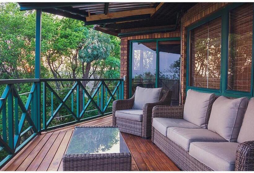 펜션 Cussonia Country Home