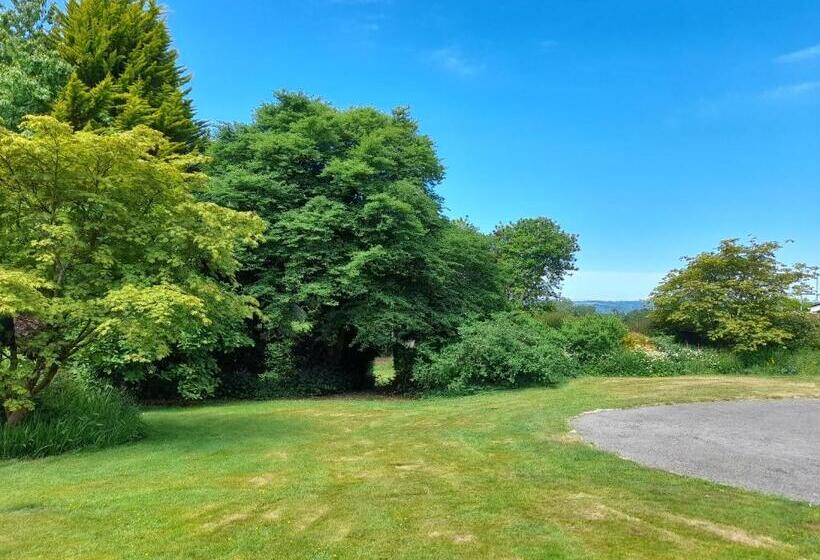 بنسيون Fairwater Head