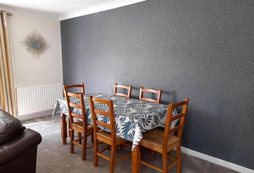 פנסיון Fairwater Head