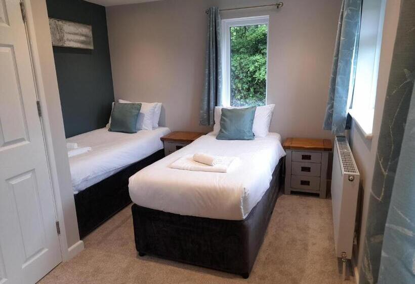 פנסיון Fairwater Head