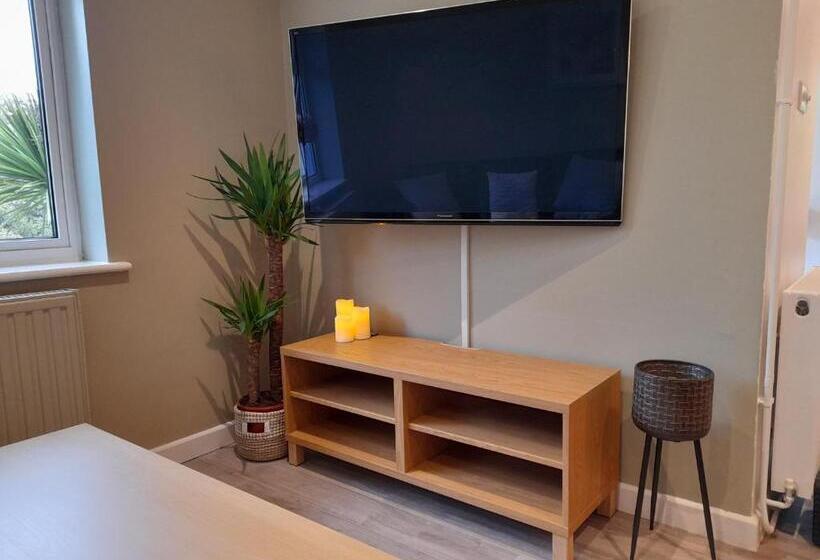 פנסיון Fairwater Head