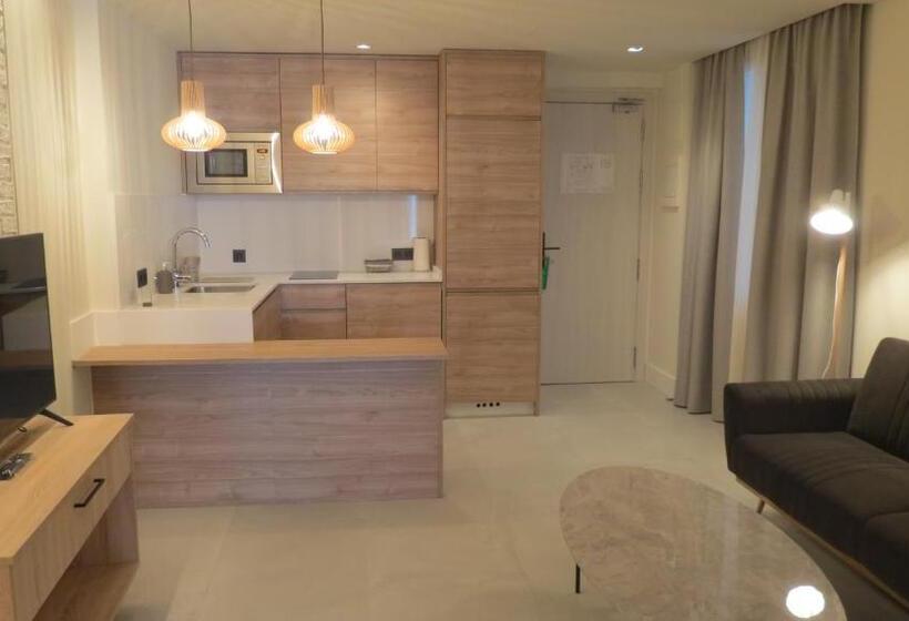 펜션 La Puerta De Nerja Boutique   Adults Recommended