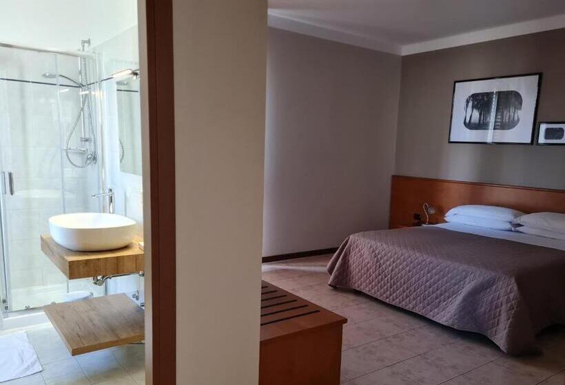 ペンション Manfredi Ristorante Con Alloggio