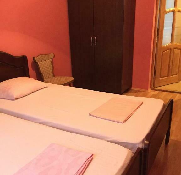 Pension Kvariati Rooms And Apartments Orange Complex