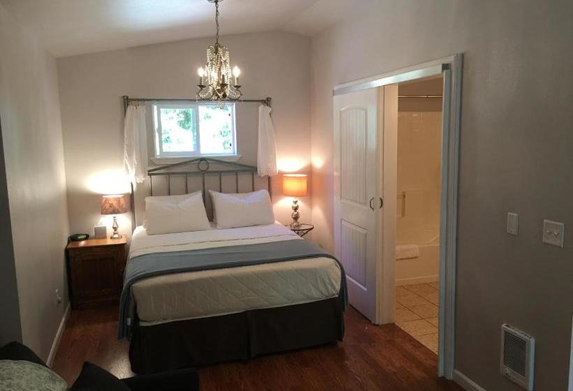 بنسيون The Cabins At Beaver Creek