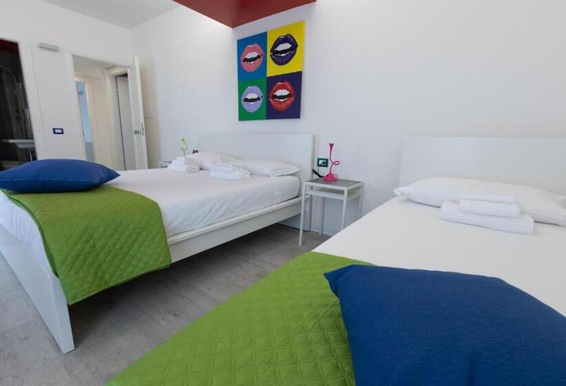 Пансион Valmontone Travel Rooms