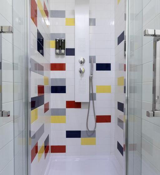 Пансион Valmontone Travel Rooms