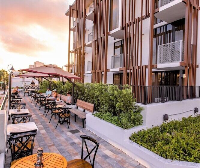 Upsun Hotel & Social Club