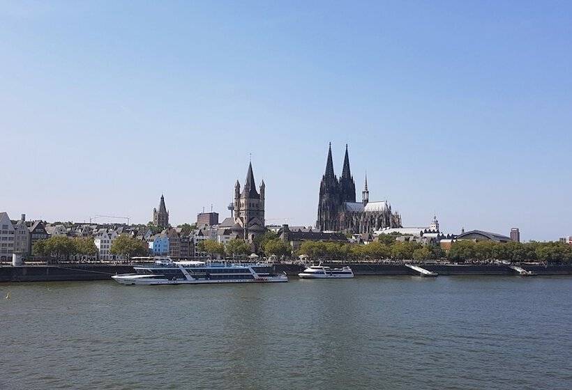 Altstadthotel Hayk Am Rhein