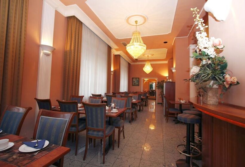 Apartment Hotel Kral   Business Hotel & Serviced Apartments