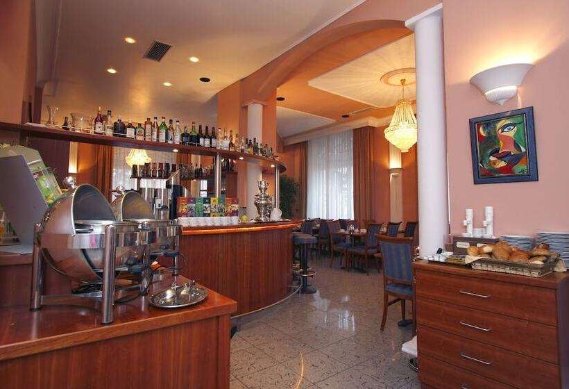 Apartment Hotel Kral   Business Hotel & Serviced Apartments