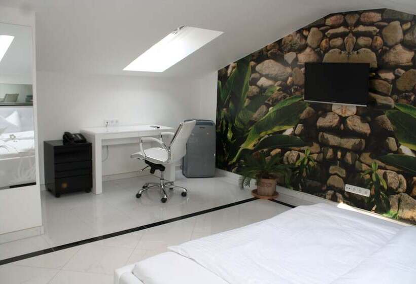 Apartment Hotel Kral   Business Hotel & Serviced Apartments