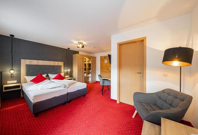 Berghotel & Chalets Adersberg