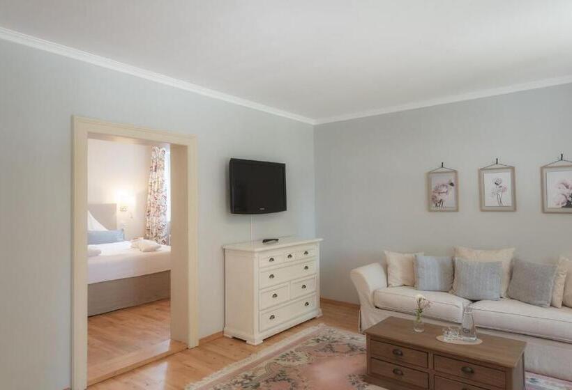 Schlossgut Oberambach Biohotel Und Vitalzentrum