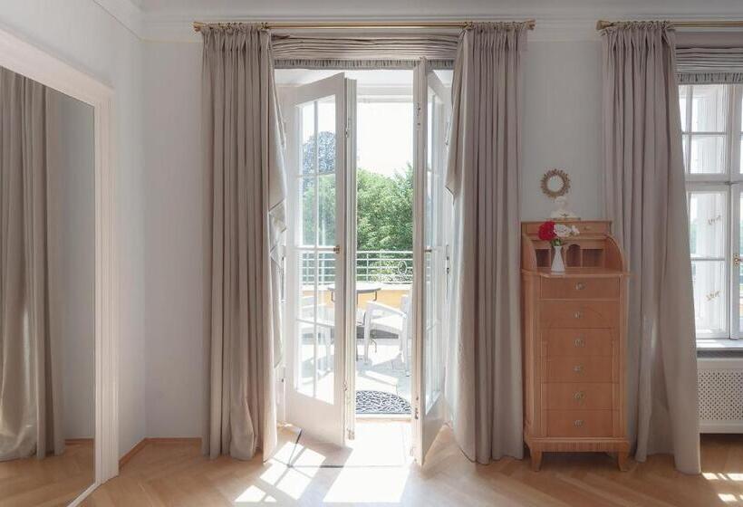 Schlossgut Oberambach Biohotel Und Vitalzentrum