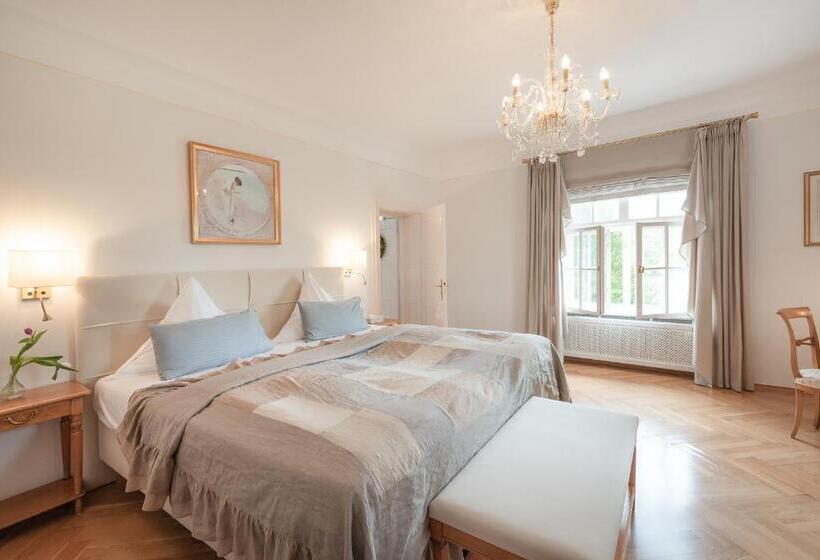 Schlossgut Oberambach Biohotel Und Vitalzentrum