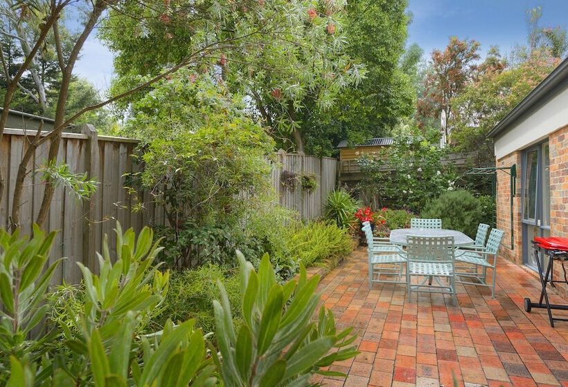 Bungunyah Apartments