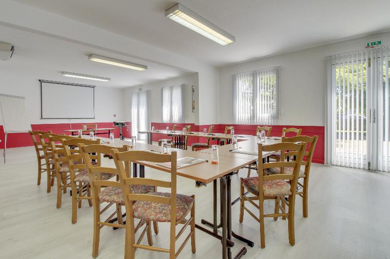 فندق Authentic By Balladins Dijon / Marsannaylacote