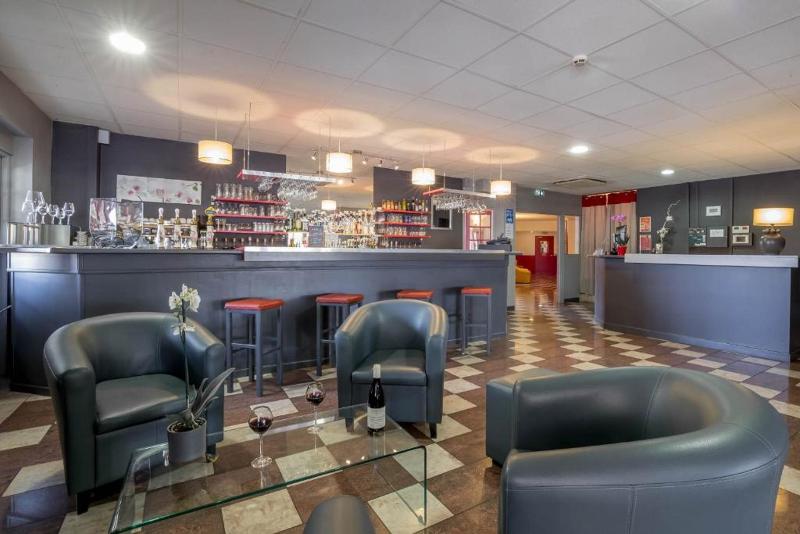 فندق Authentic By Balladins Dijon / Marsannaylacote