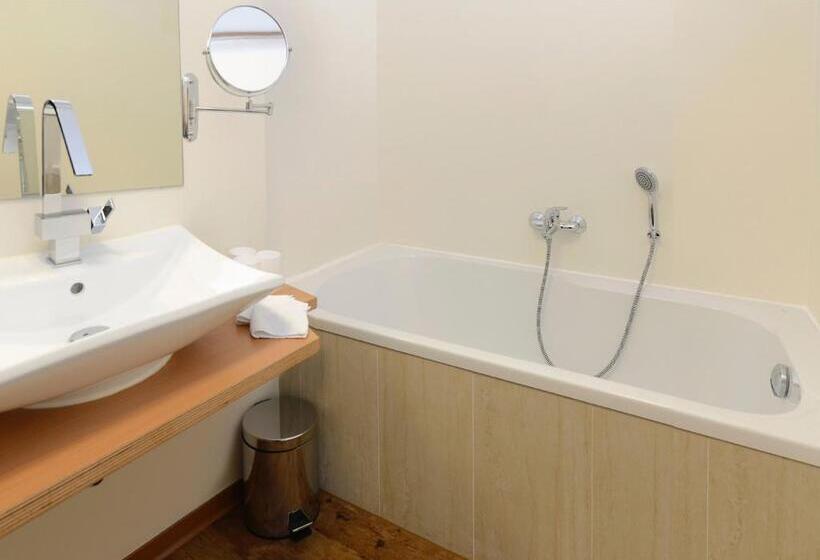 ホテル Bayerisch Meran