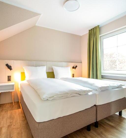 בית מלון כפרי Beech Resort Fleesensee