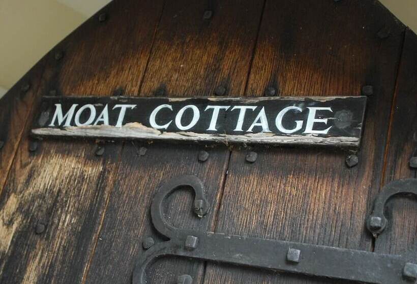 فندق Bickleigh Castle