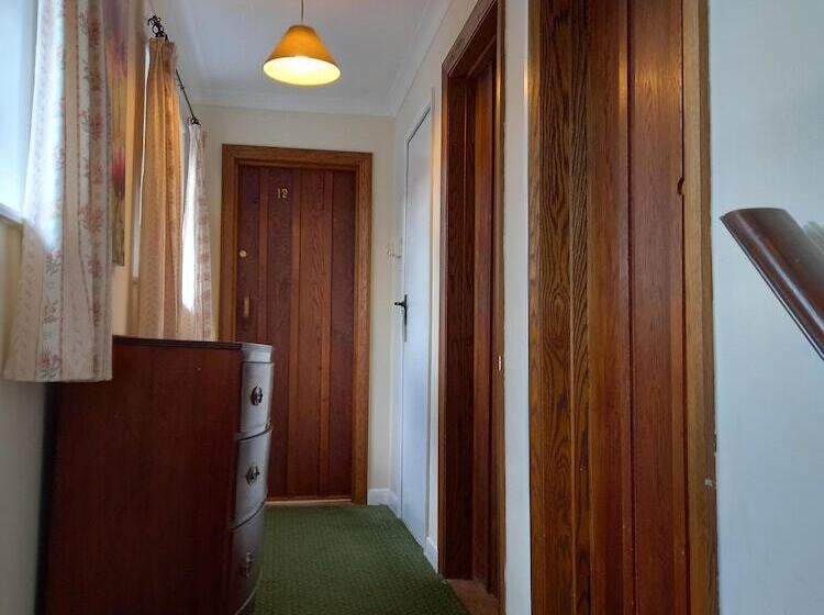 فندق Bickleigh Castle