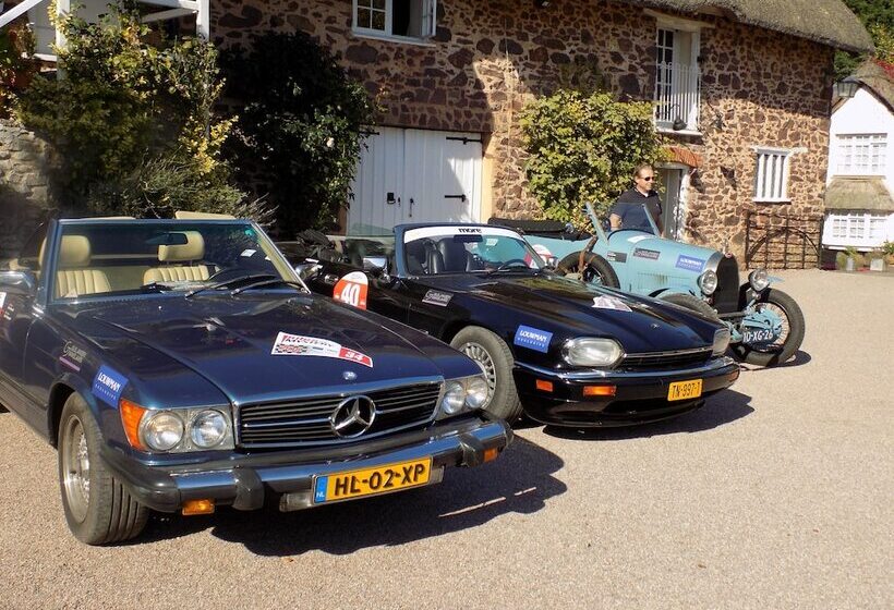 فندق Bickleigh Castle