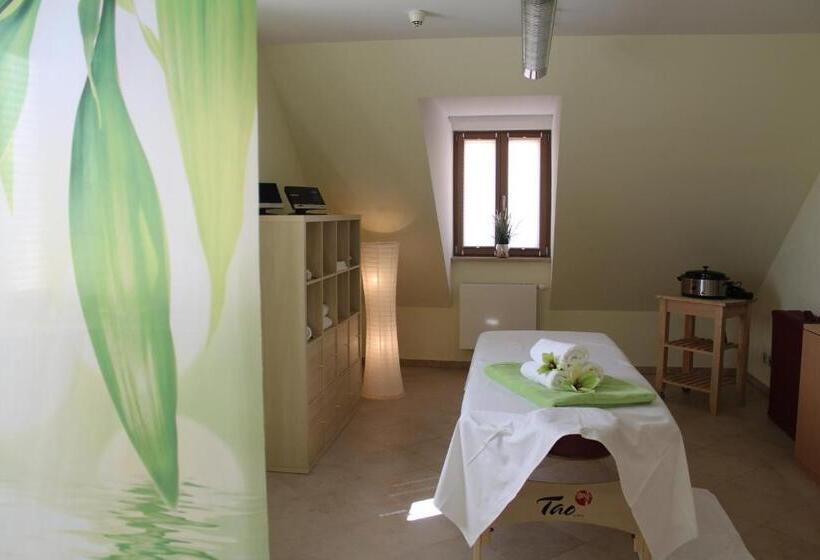 ホテル Blauer Wolf