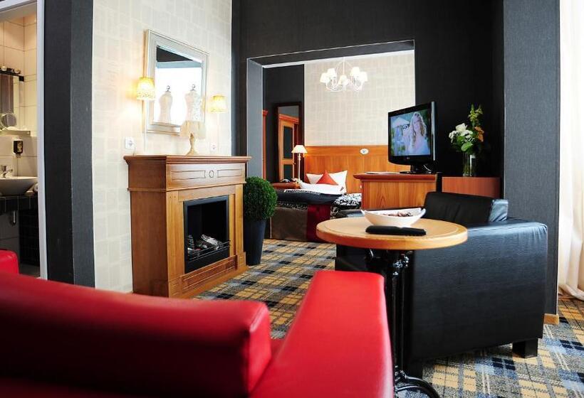 ホテル Schieferhof   Glaslust