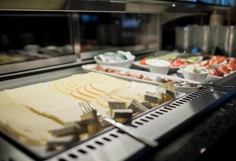 Central Regensburg Citycentre, Sure Hotel Collection By Best Western