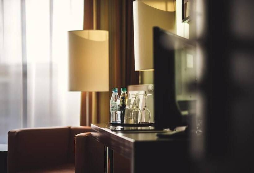 Central Regensburg Citycentre, Sure Hotel Collection By Best Western