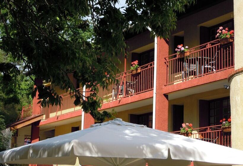 בית מלון כפרי Chateau De Camurac