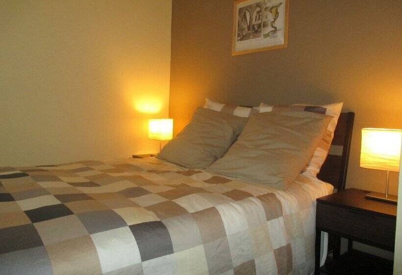 בית מלון כפרי Chateau De Camurac