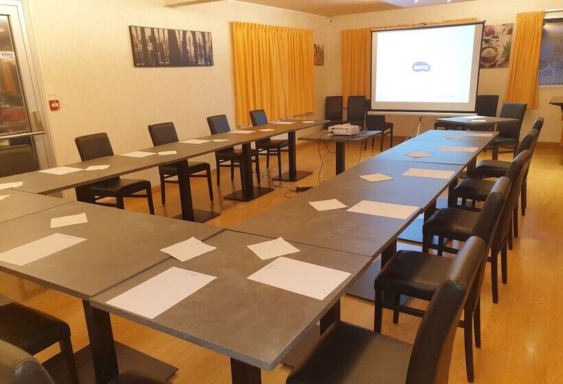 Отель Chateauthierry Centre