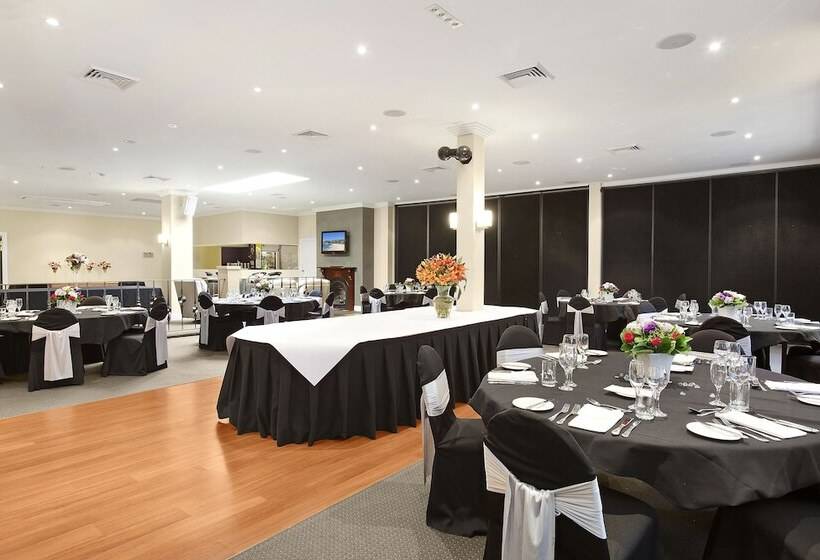 בית מלון כפרי Checkers Resort