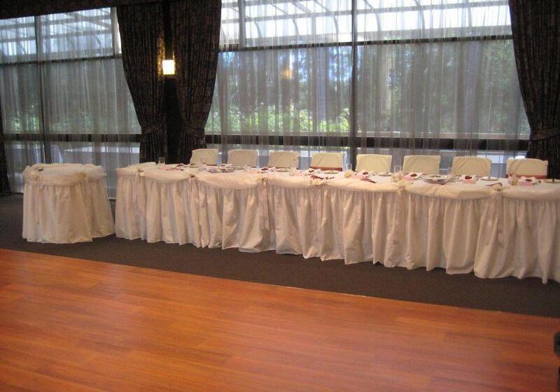 בית מלון כפרי Checkers Resort