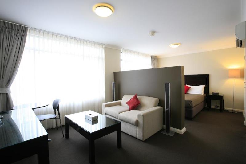 בית מלון כפרי Checkers Resort