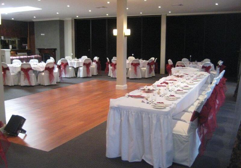 בית מלון כפרי Checkers Resort