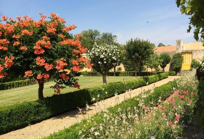 ホテル Château De Saint Loup