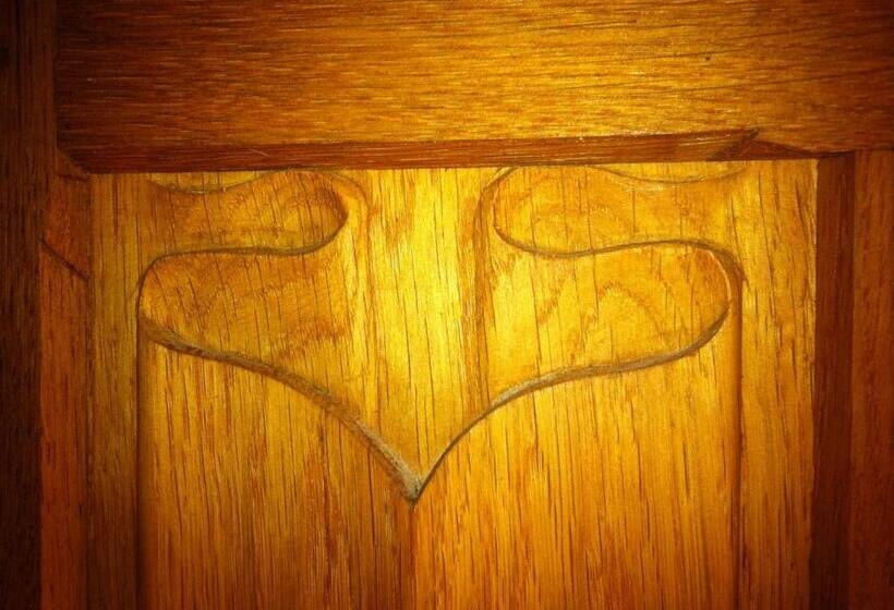 ホテル Château De Saint Loup