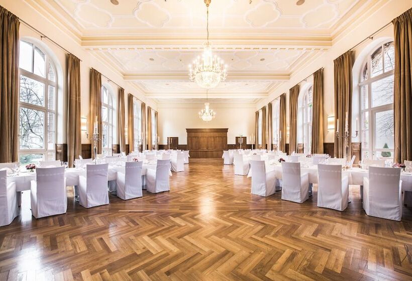 هتل Collegium Leoninum