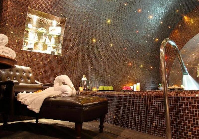 ホテル Hôtel Da Vinci & Spa